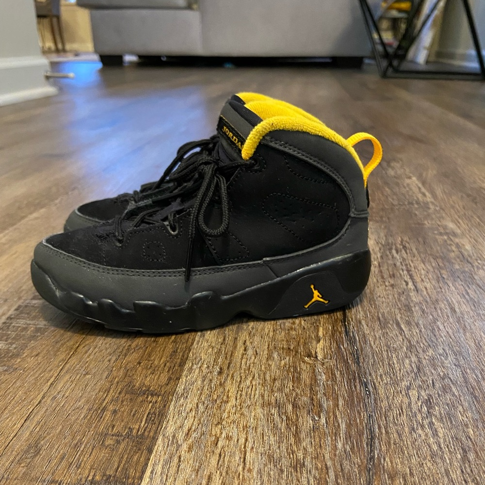 Toddler Boys’ Jordan sneakers